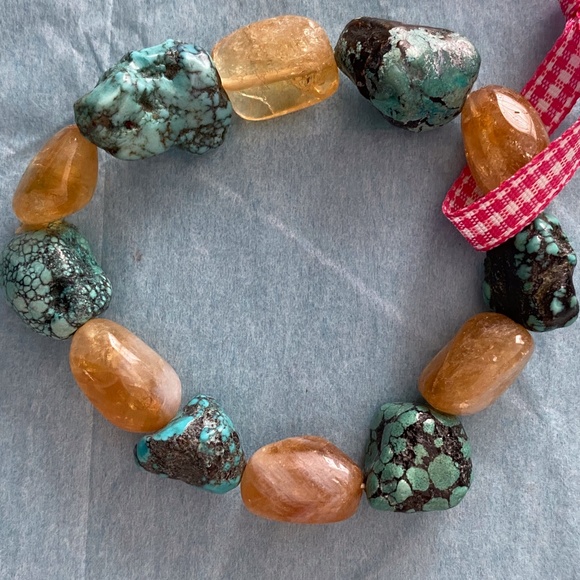 Jewelry - NWOT Stretchy Stone Bracelet